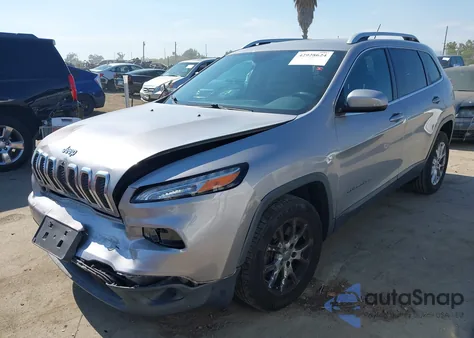 2018 Jeep Cherokee Latitude Fwd z USA, uszkodzony, nr VIN 1C4PJLCB5JD615230